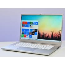 Razer Blade 15 Mecury White | i7 9750H | RTX 2070 | 240Hz | Advanced Razer Blade 15 Mecury White | i7 9750H | RTX 2070 | 240Hz | Advanced